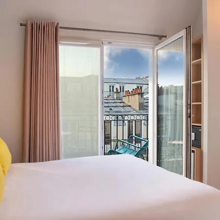 Arc De Triomphe Hotel Paris