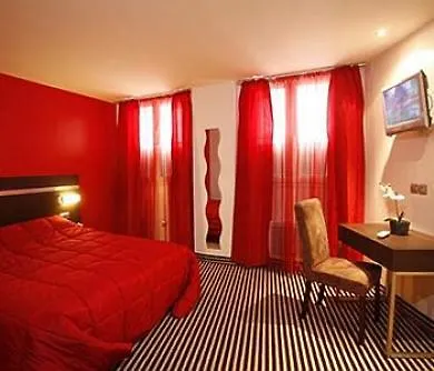 Hotel Arc De Triomphe Paris