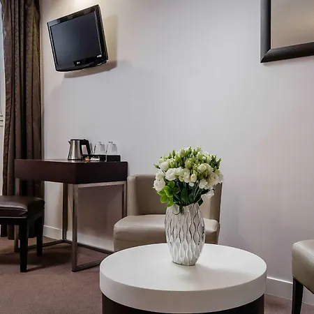 Arc De Triomphe Hotel Paris