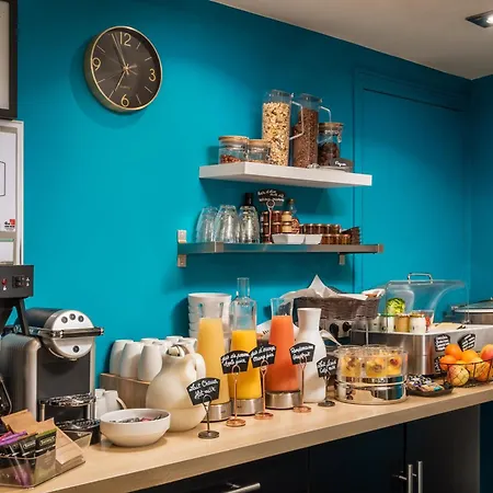 Hotel Arc De Triomphe