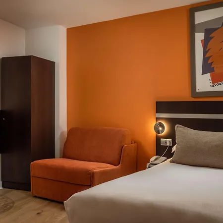 Hotel Arc De Triomphe Paris