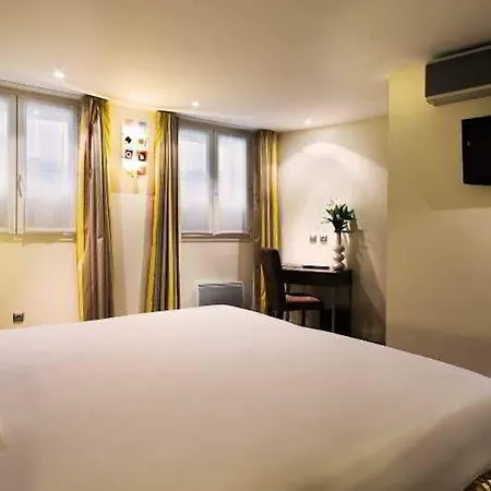 Arc De Triomphe 3* Paris