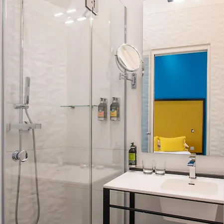 Arc De Triomphe Отель