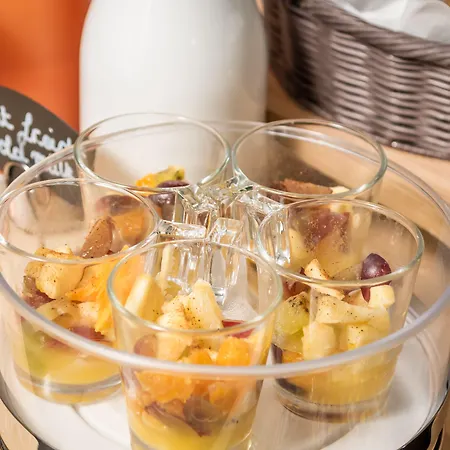 Arc De Triomphe Отель