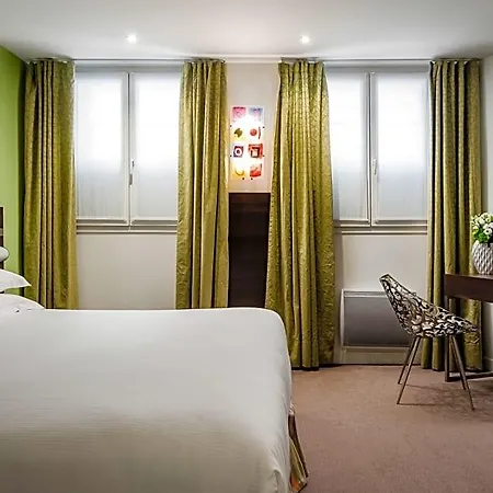 Hotel Arc De Triomphe Paris