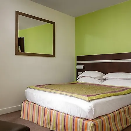 Arc De Triomphe Hotel Paris