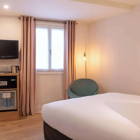 Hotel Arc De Triomphe 3*