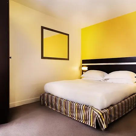 Hotel Arc De Triomphe Paris
