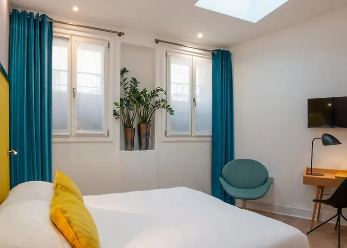 Arc De Triomphe Paris