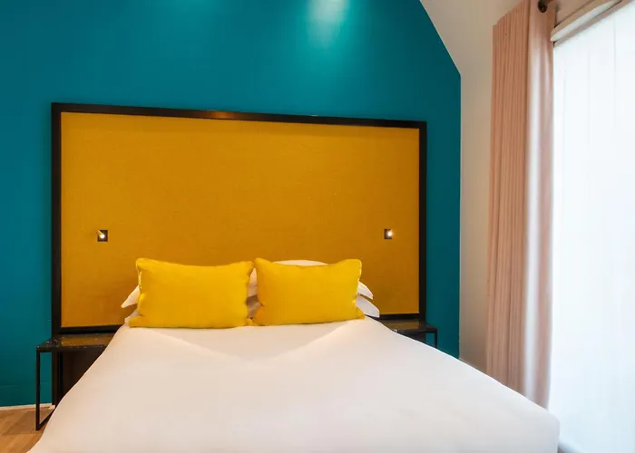 Hotel Arc De Triomphe