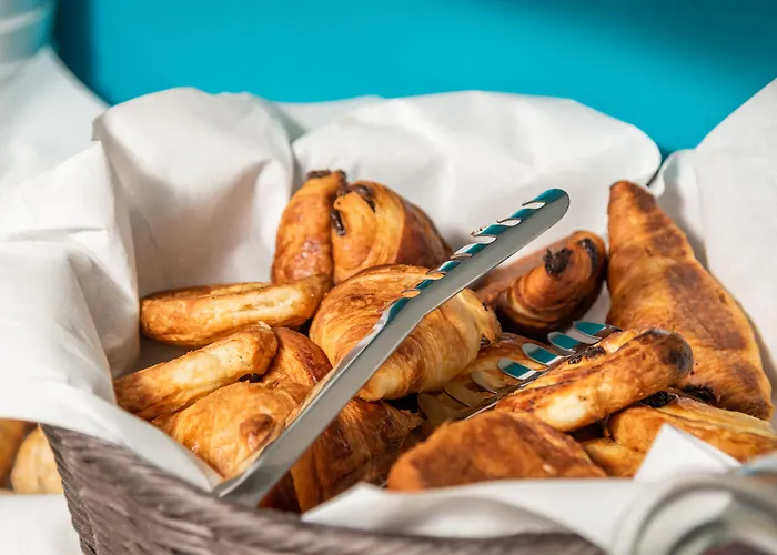 Hotel Arc De Triomphe Paryż