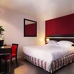 凯旋门酒店 3*