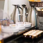凯旋门酒店 3*