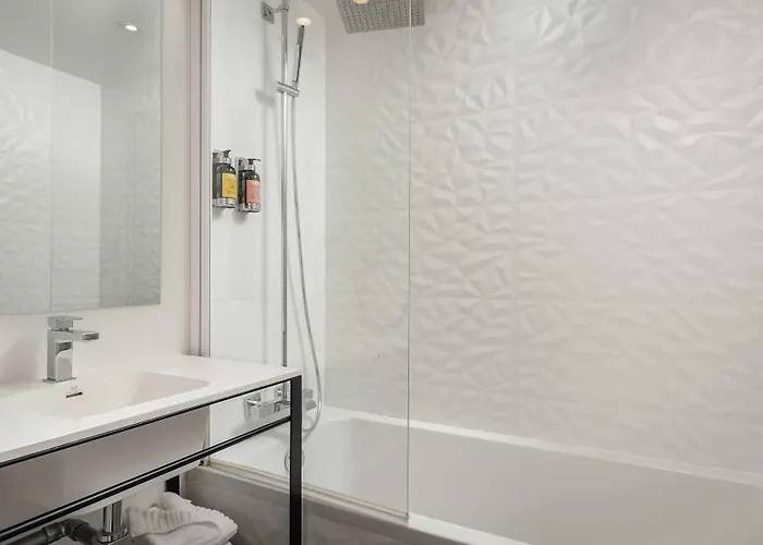 Arc De Triomphe 3* Paryż